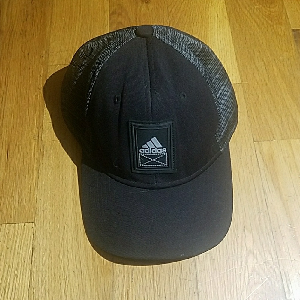 Adidas Snapback hat